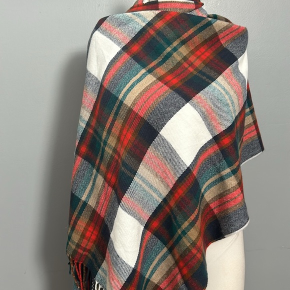 J crew plaid rectangular scarf with fringes - gently used - Picture 9 of 16